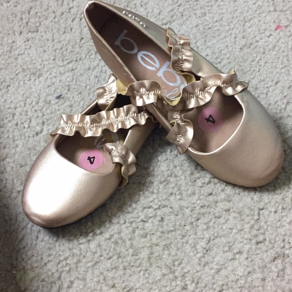 Bebe girls sandals Almost brand new worn once!!